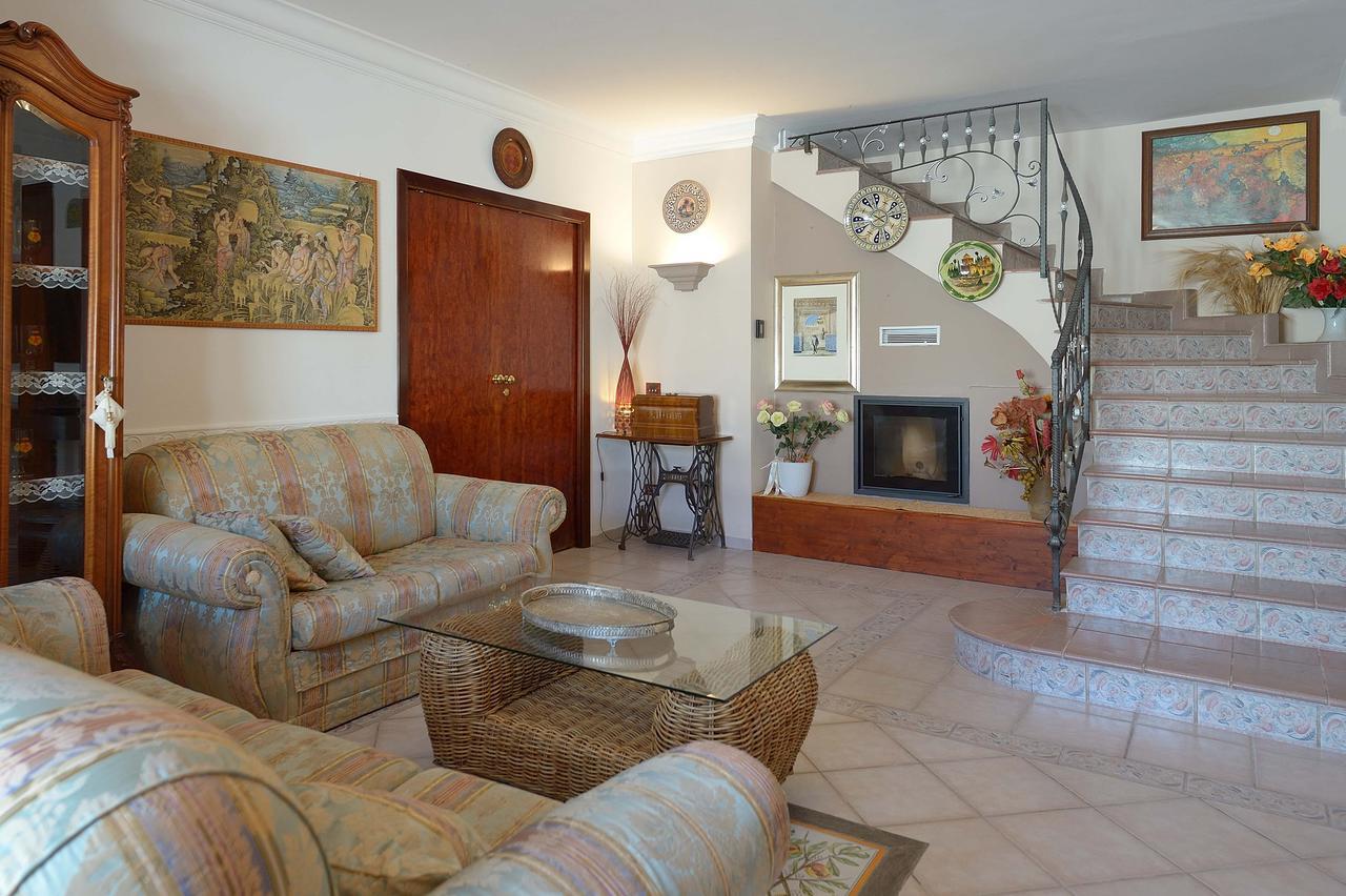 B&B Casa Augusto Luxury ซานเลโอเน ภายนอก รูปภาพ